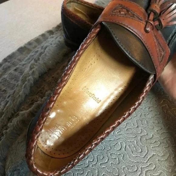 Allen Edmonds Maxfield Tassel Leather Loafers: 11 - Picture 7 of 11